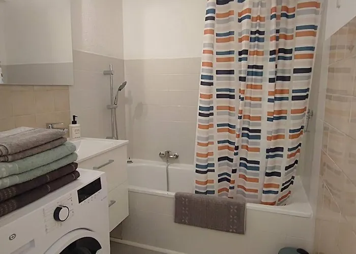 Proche Gare Et * Antibes