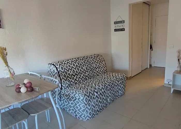 Proche Gare Et Appartement Antibes